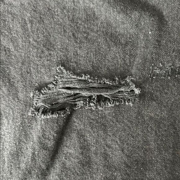 WILD FABLE MID RISE Straight 90s Black Distressed Jeans size 12 - Picture 2 of 6